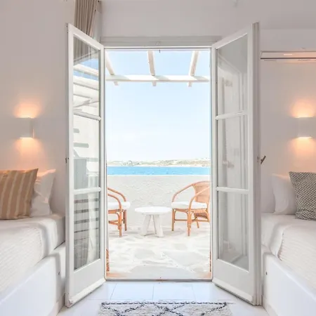 Hotel Selina Paros 4*