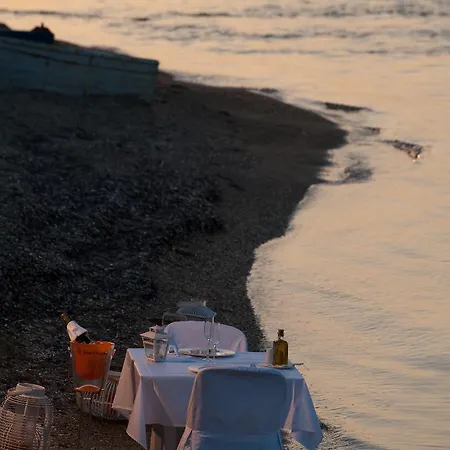 Holiday Sun Hotel 4*