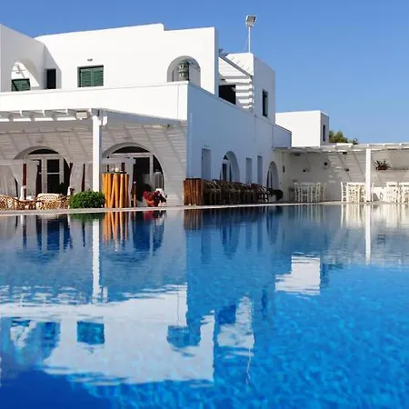 Hotel Selina Paros 4*